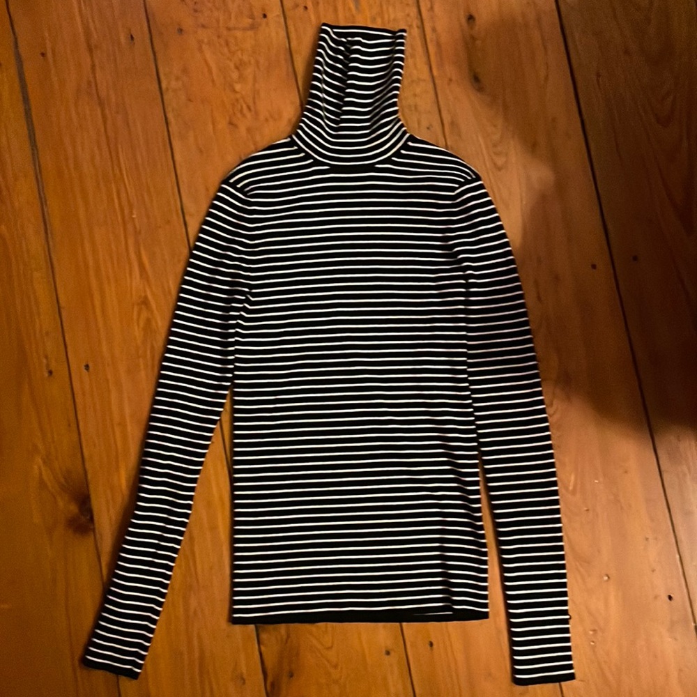 La Ligne Fine Line Turtleneck - Small